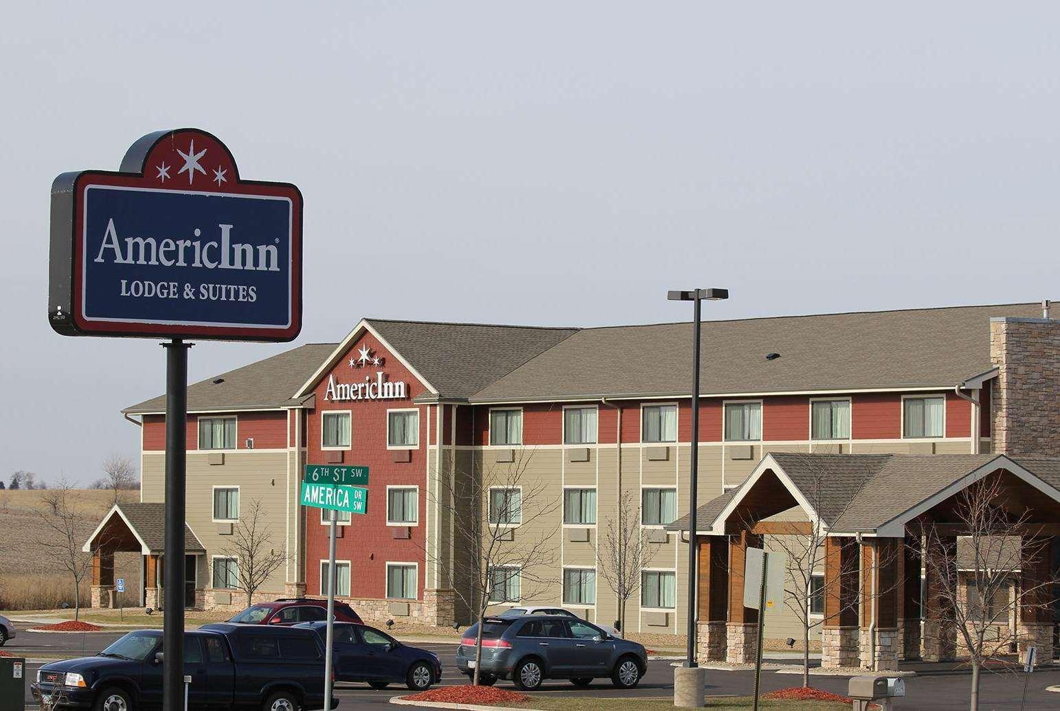 Americinn By Wyndham Cedar Rapids Airport Exterior photo