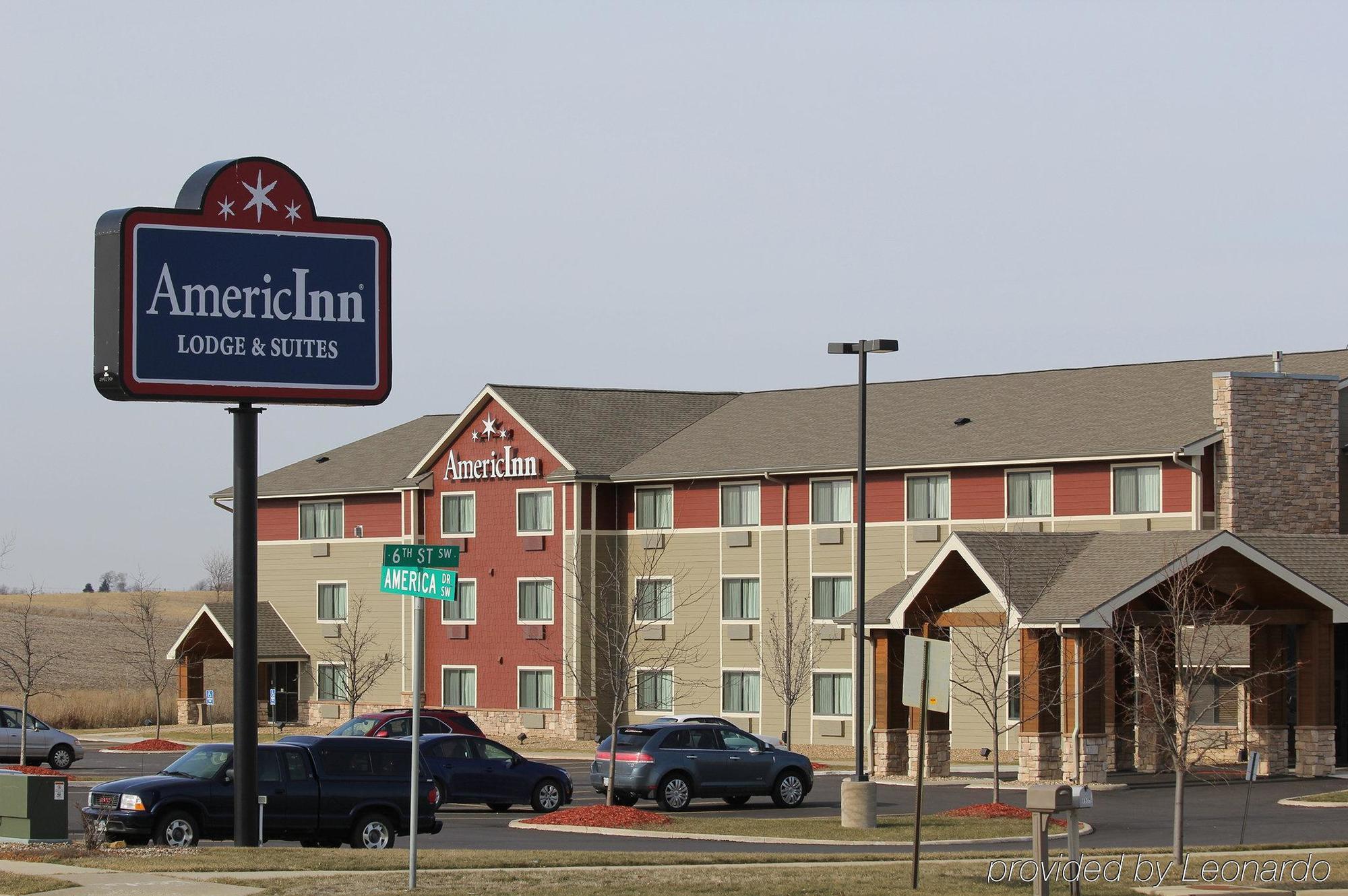 Americinn By Wyndham Cedar Rapids Airport Exterior photo